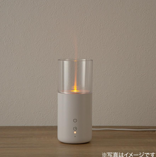 キャンドルの灯りに見えるアロマディフューザー  4