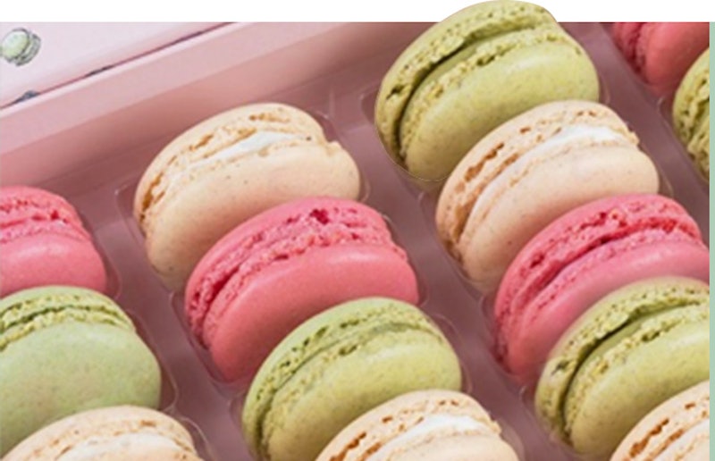 LADUREE(ラデュレ) ルクア大阪 1