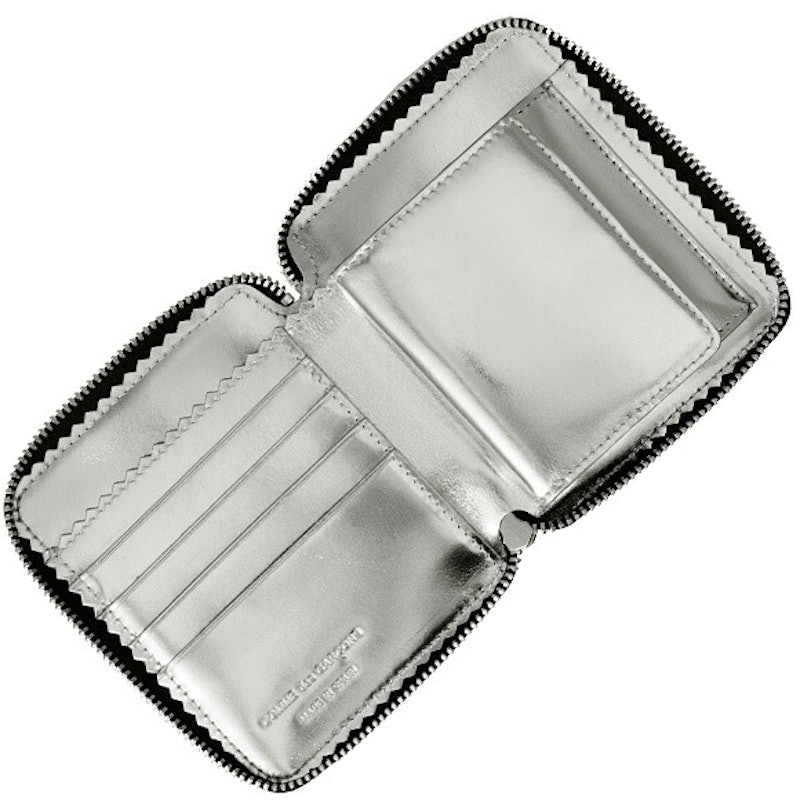 MIRROR INSIDE WALLET 3