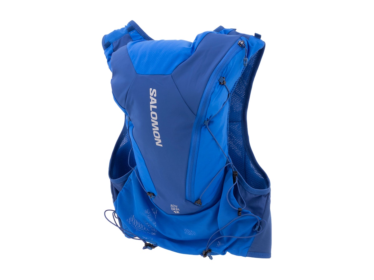 SALOMON ADV SKIN 12を検証レビュー!ランニング用バックパックの SALOMON ADV SKIN 12を検証レビュー!ランニング用バックパックの
