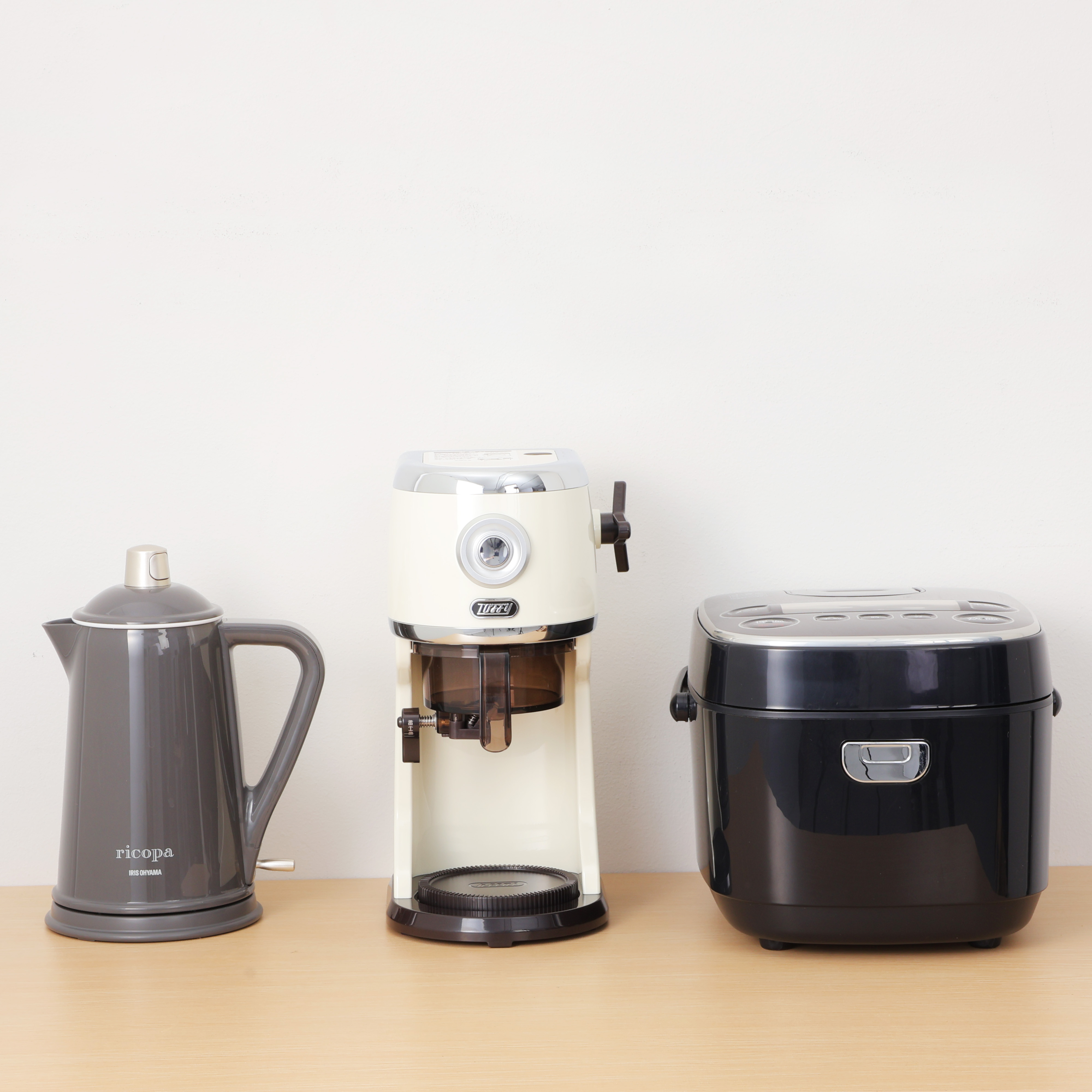 コンパクト電動ふわふわかき氷器 12