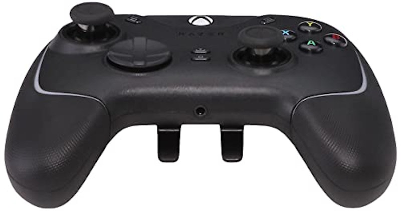 Razer Wolverine V2 Chroma 9
