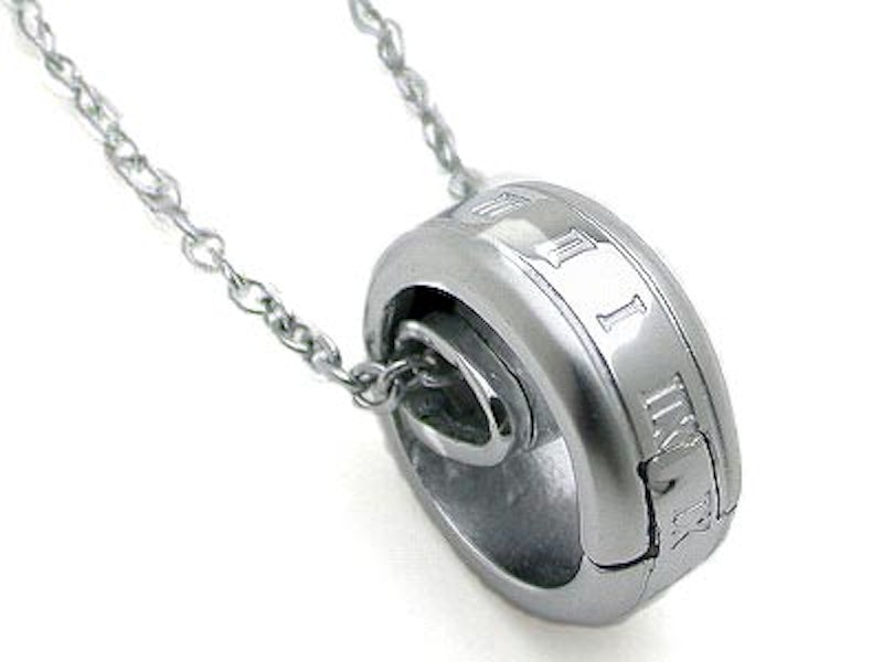 リングホルダーネックレス 1