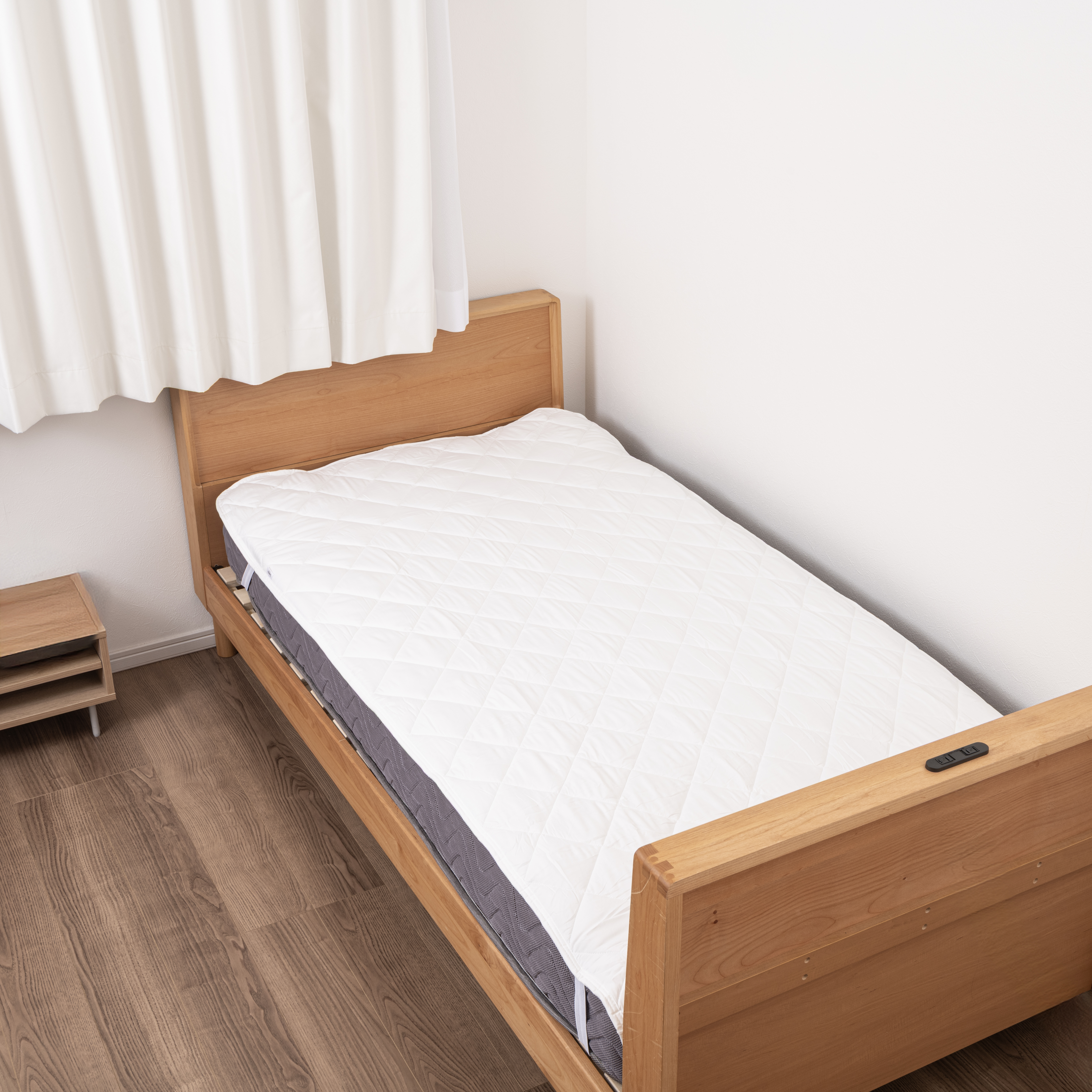 シモンズ ニューファイバーベッドパッド LG1002を検証レビュー！ベッド