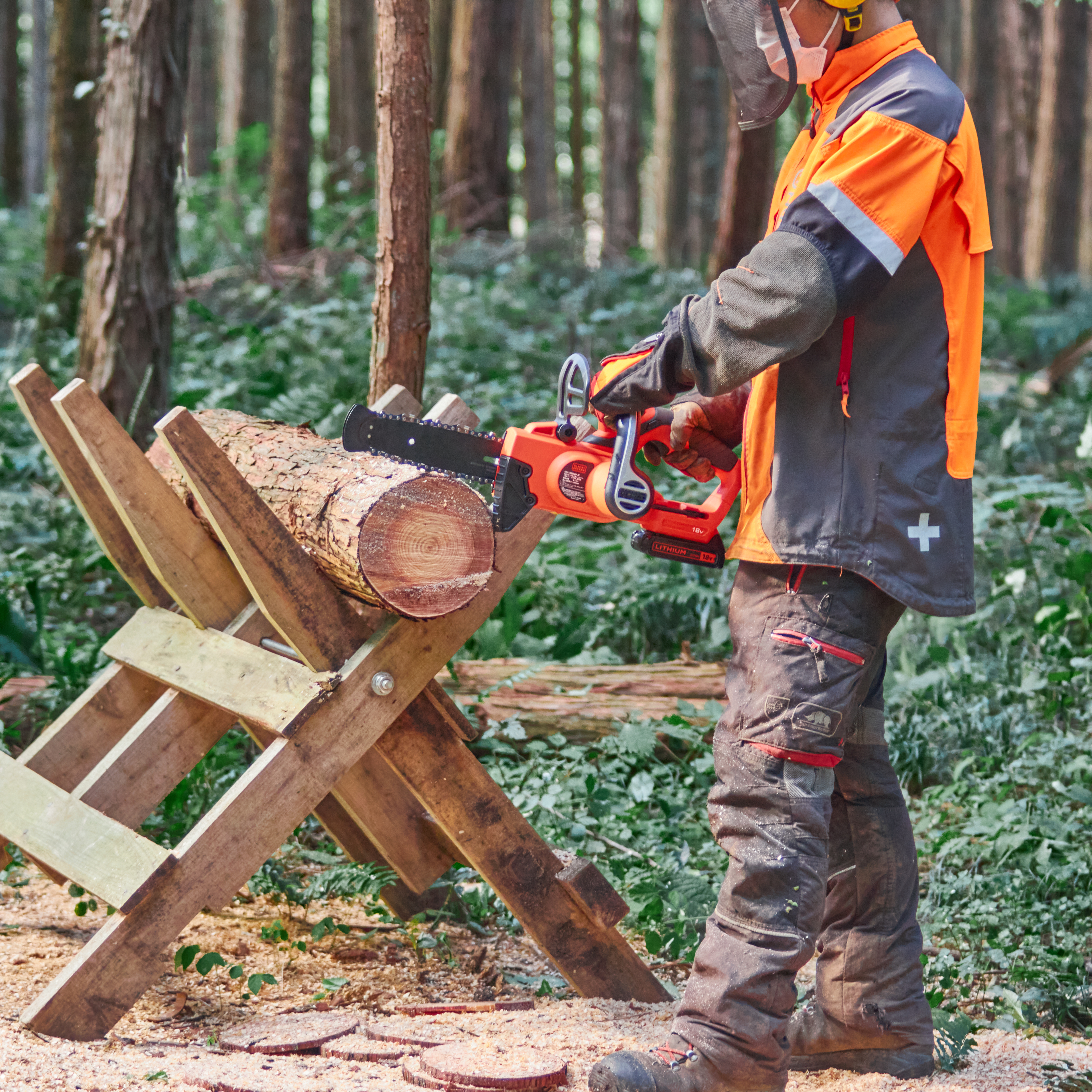 ポップリベット・ファスナー BLACK+DECKER チェーンソー（20cm