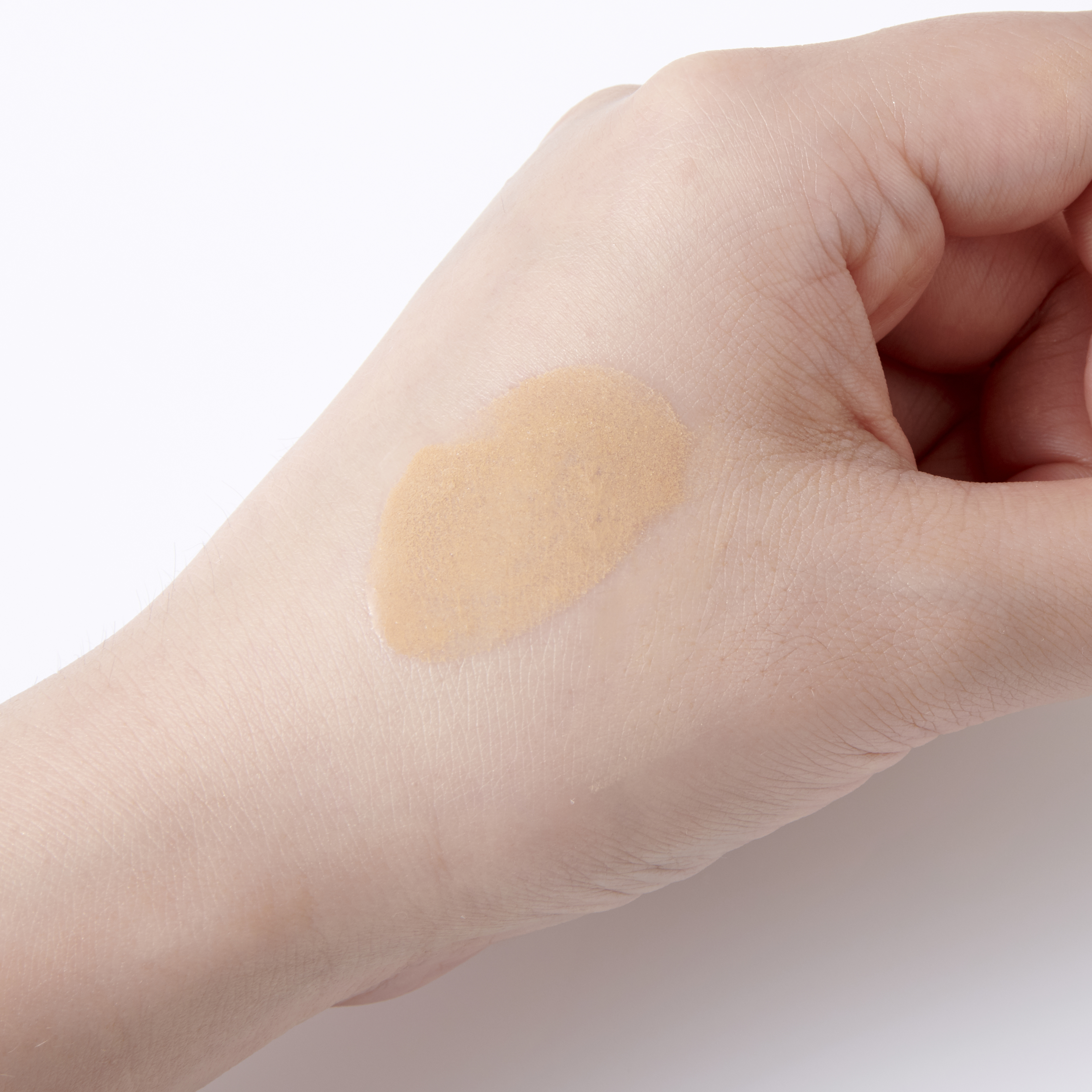R BLUE COSMETICS ウォーターファンデーション 6