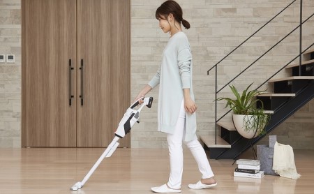 アイリスオーヤマ 充電式スティッククリーナー 2