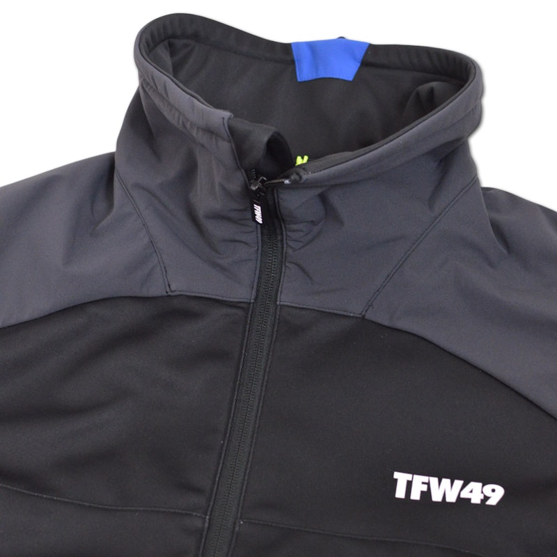 COMBINATION HEDGE OVER VEST 4