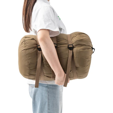 収納時は約30×30×42cmと大きく、コンパクトにはまとまらない