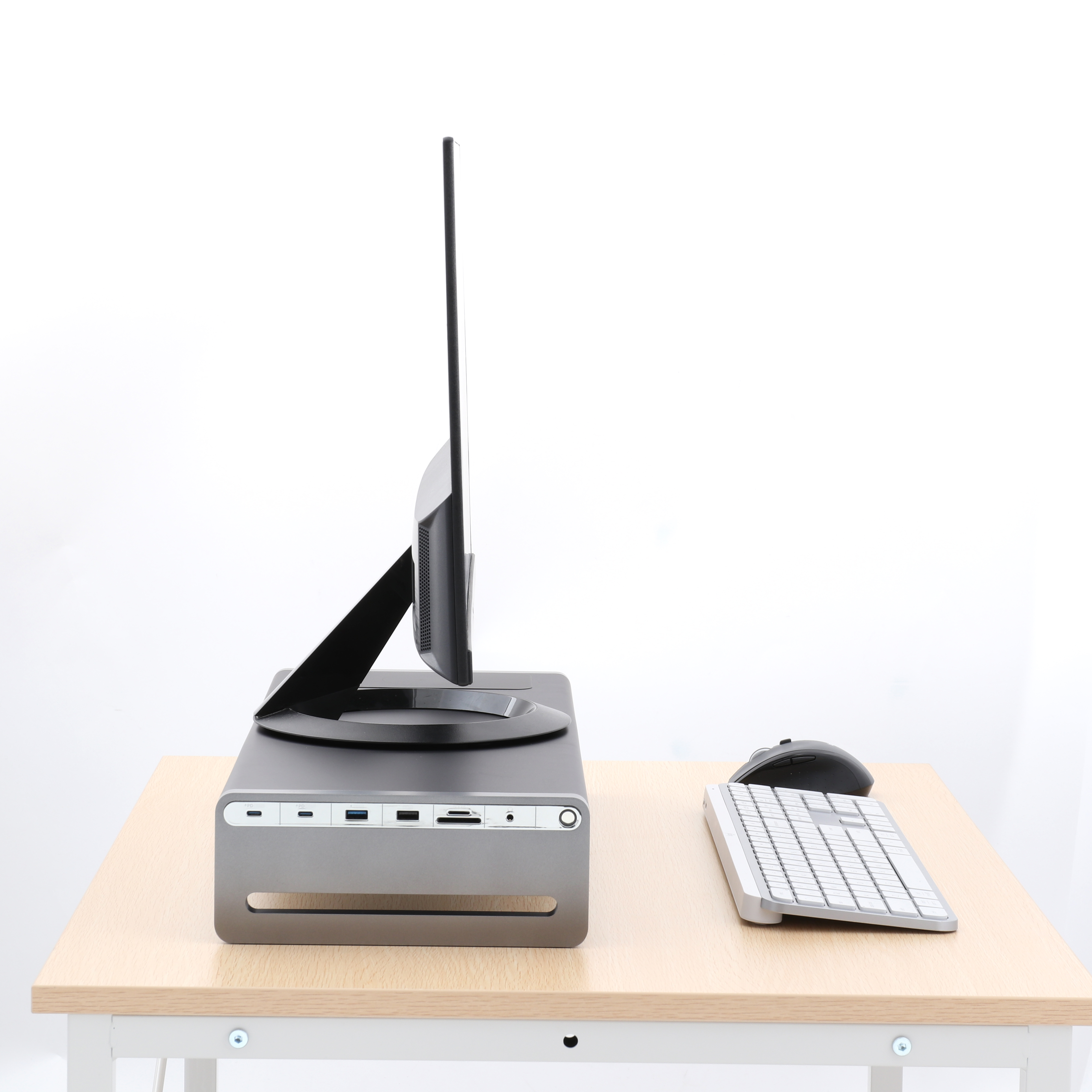 Anker Innovations 675 USB-C ドッキングステーション A83775Z1を検証