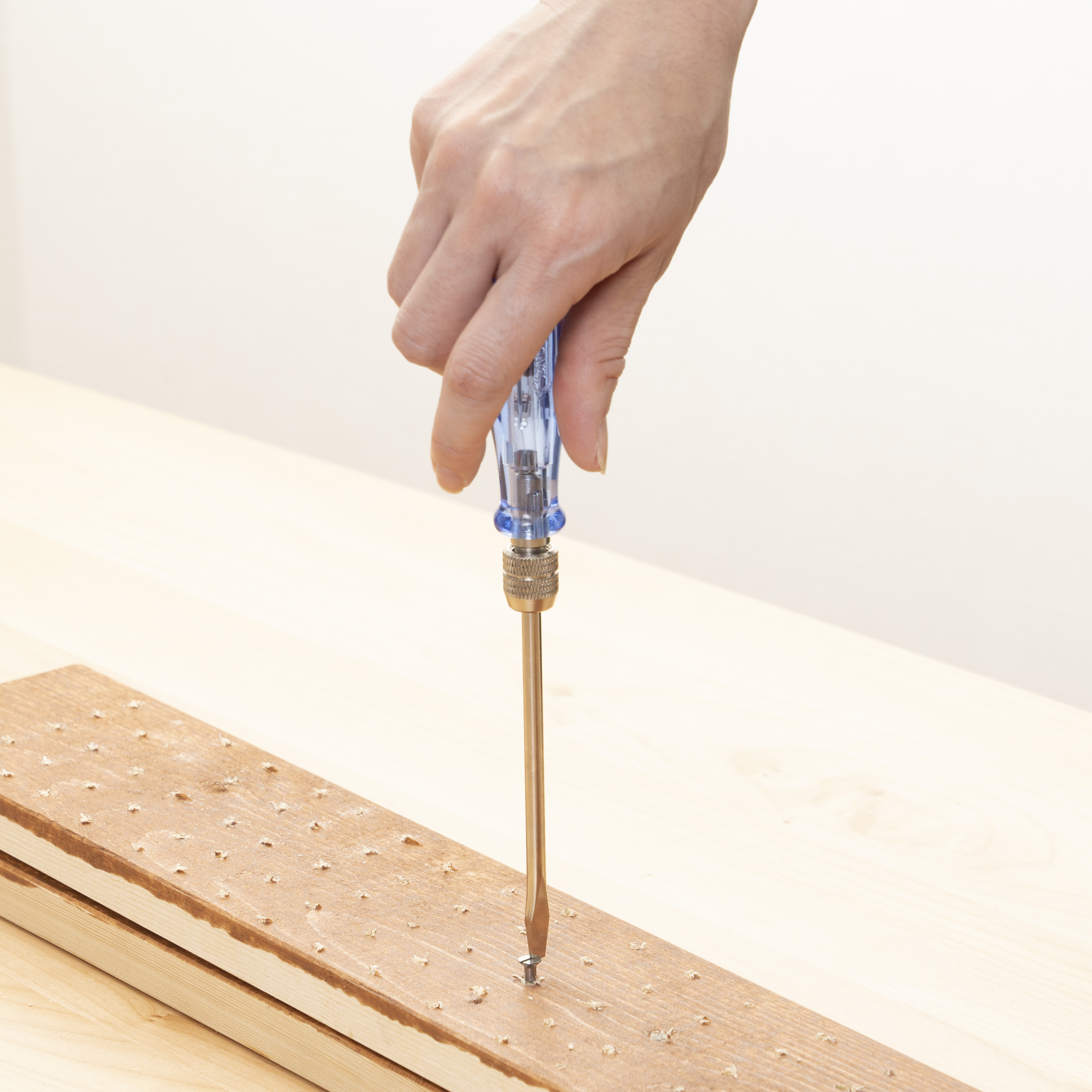 エンジニア 差替ドライバーセット 低圧検電グリップ付 DK-05をレビュー