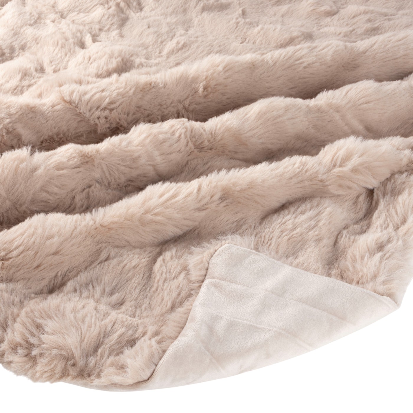 FLUFFY BLANKET 2