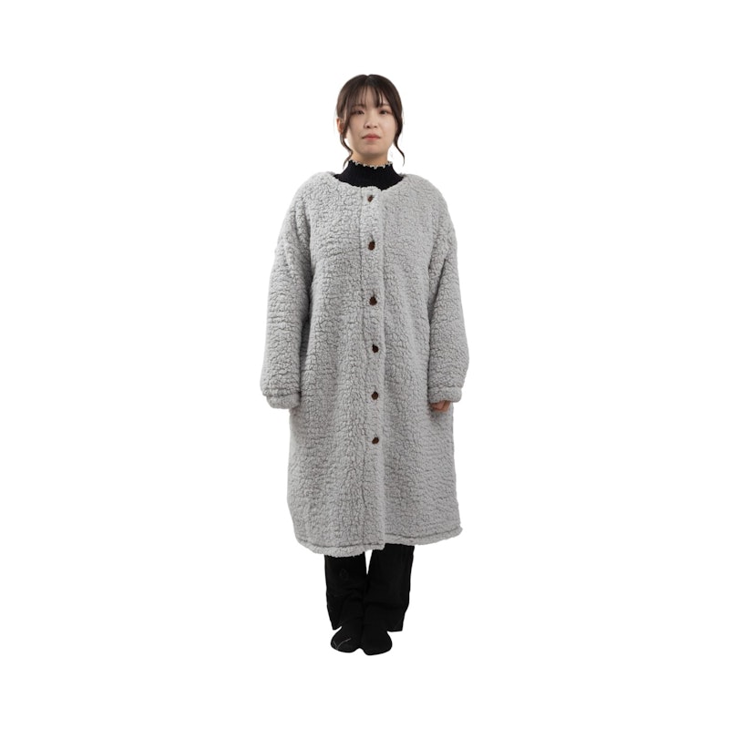 もこもこ吸湿発熱ボアの着る毛布 1