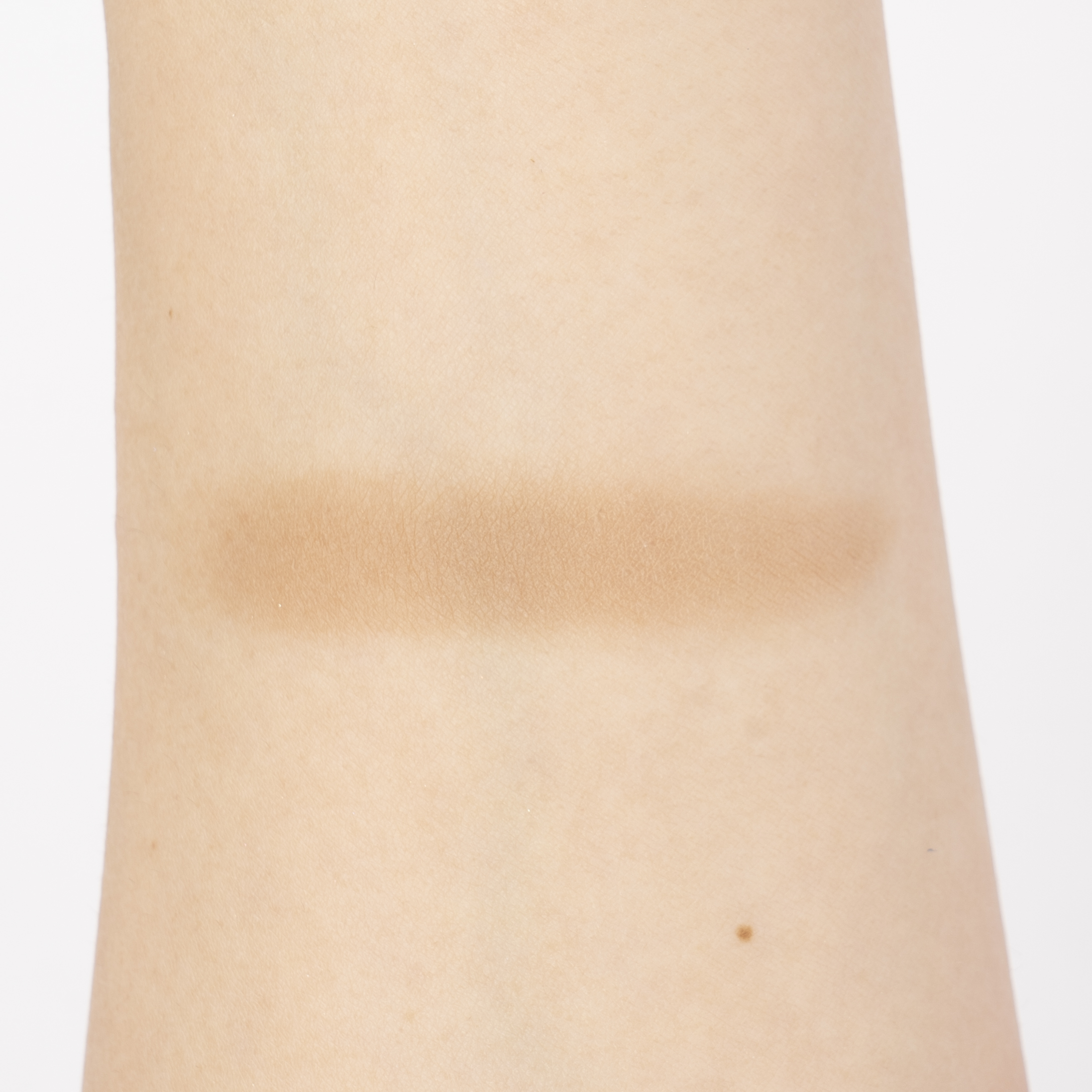 アディクション ザ アイシャドウ マットを他商品と比較 口コミや評判を実際に使ってレビューしました Mybest