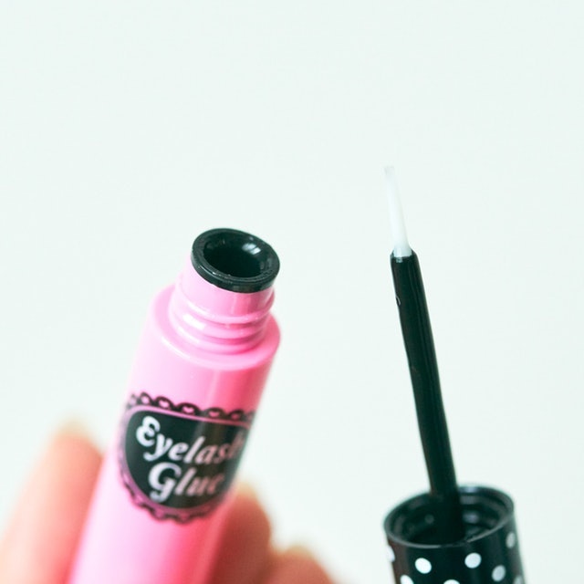 ダイソー つけまつげのりを全12商品と比較 口コミや評判を実際に使ってレビューしました Mybest ダイソー つけまつげのりを全12商品と比較 口コミや評判を実際に使ってレビューしました Mybest
