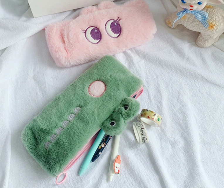 かわいい総柄 ペンケース 2