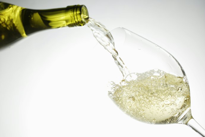 若飲みタイプは軽い味わい、熟成タイプは深みあり