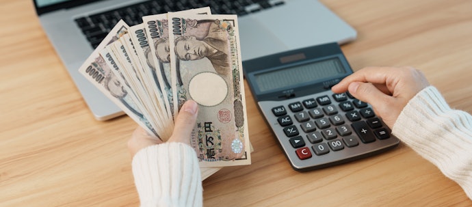月額料金|ソフトバンク光は5,720円。フレッツ光は5,940円+プロパイダ料金