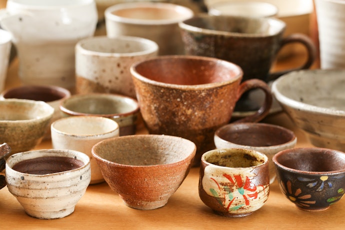 目上の人へのお土産には、金沢の伝統工芸品を選ぶ方法も