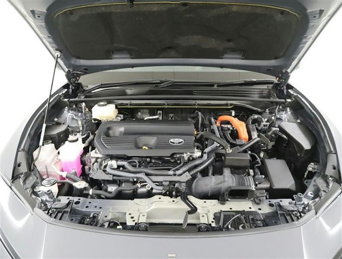 燃料代を抑えたい人はハイブリッド、走りを楽しみたい人はガソリン車も候補