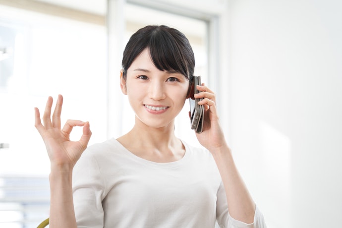 ①電話窓口に解約を申請する
