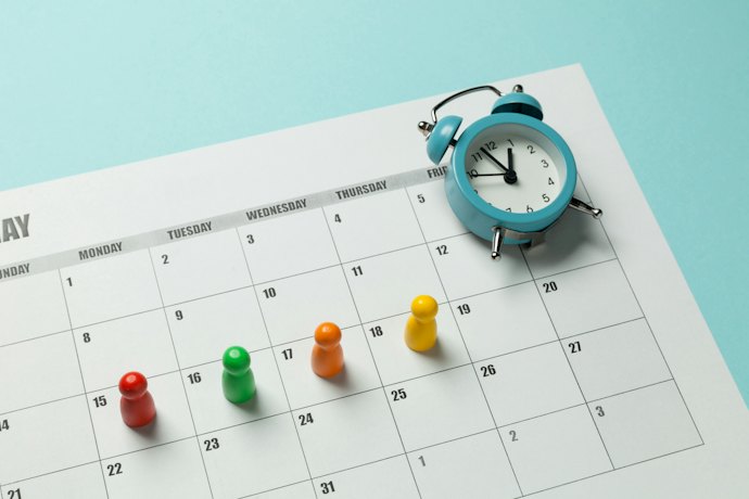 申し込んだあと、カードはいつごろ発行される?