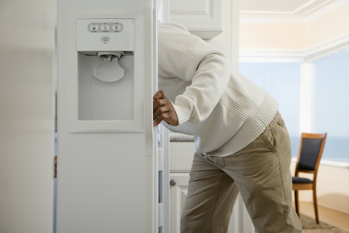 停電が長引いている場合はサーバー内の水抜き作業をする