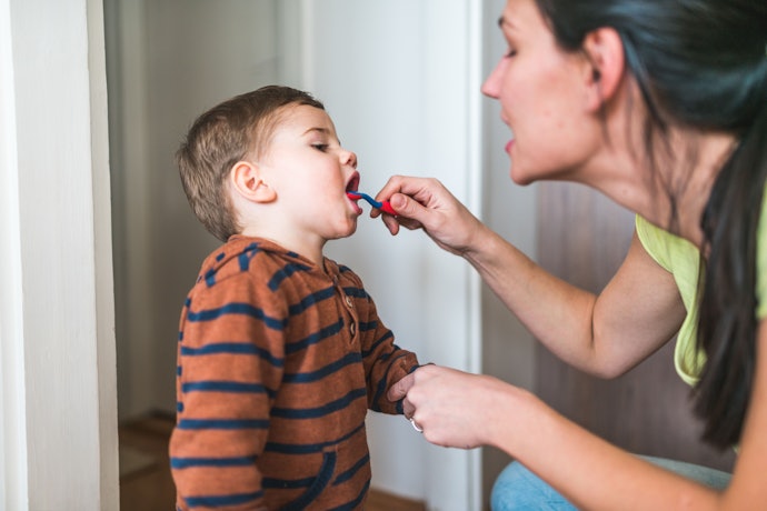 乳歯の仕上げ磨きには「子ども用」を使おう