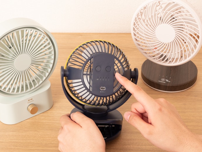 シロカ ポータブルコードレス扇風機 ANDON FAN SF-PC171を