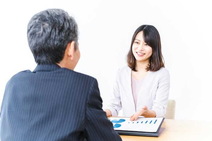 社会保険や労務管理の専門家。受験資格あり