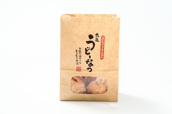【5位】発売当初から変わらぬおいしさ「うどーなつ きび糖味」(300円)