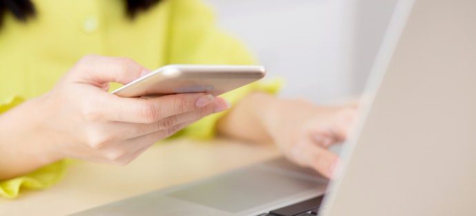 スマホで撮影してアコムの公式サイトにアップロード
