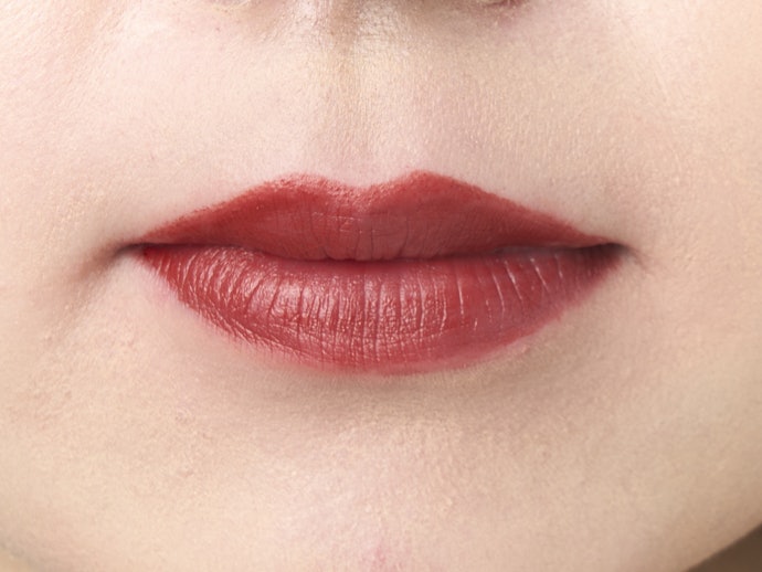 ルージュ エルメス サティネ 79 ルージュ・エラーブルをレビュー