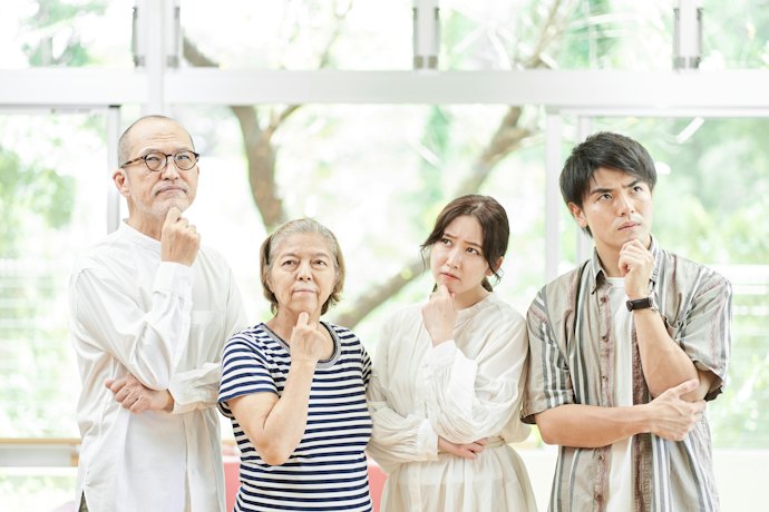 収入は個人ではなく世帯単位で審査される