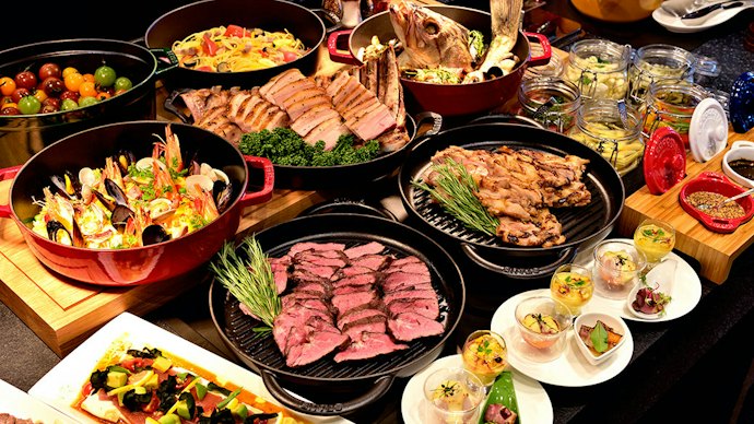 旅先で食を楽しみたいなら食事形式にもこだわろう