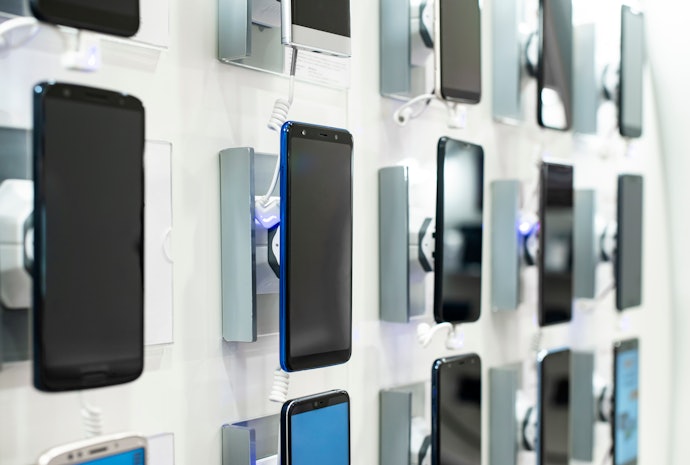 家電量販店・ネットショップ|実機を見て選べる