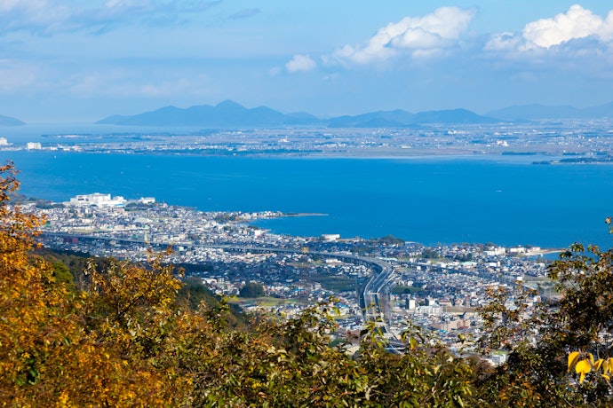 日本最大の湖や自然豊かな山地に抱かれ、歴史を体感できる!