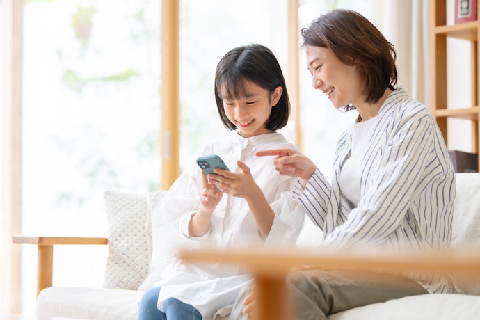 家族の年代別おすすめ|子どもはワイモバイル or 楽天モバイル、学生は楽天モバイルが有利