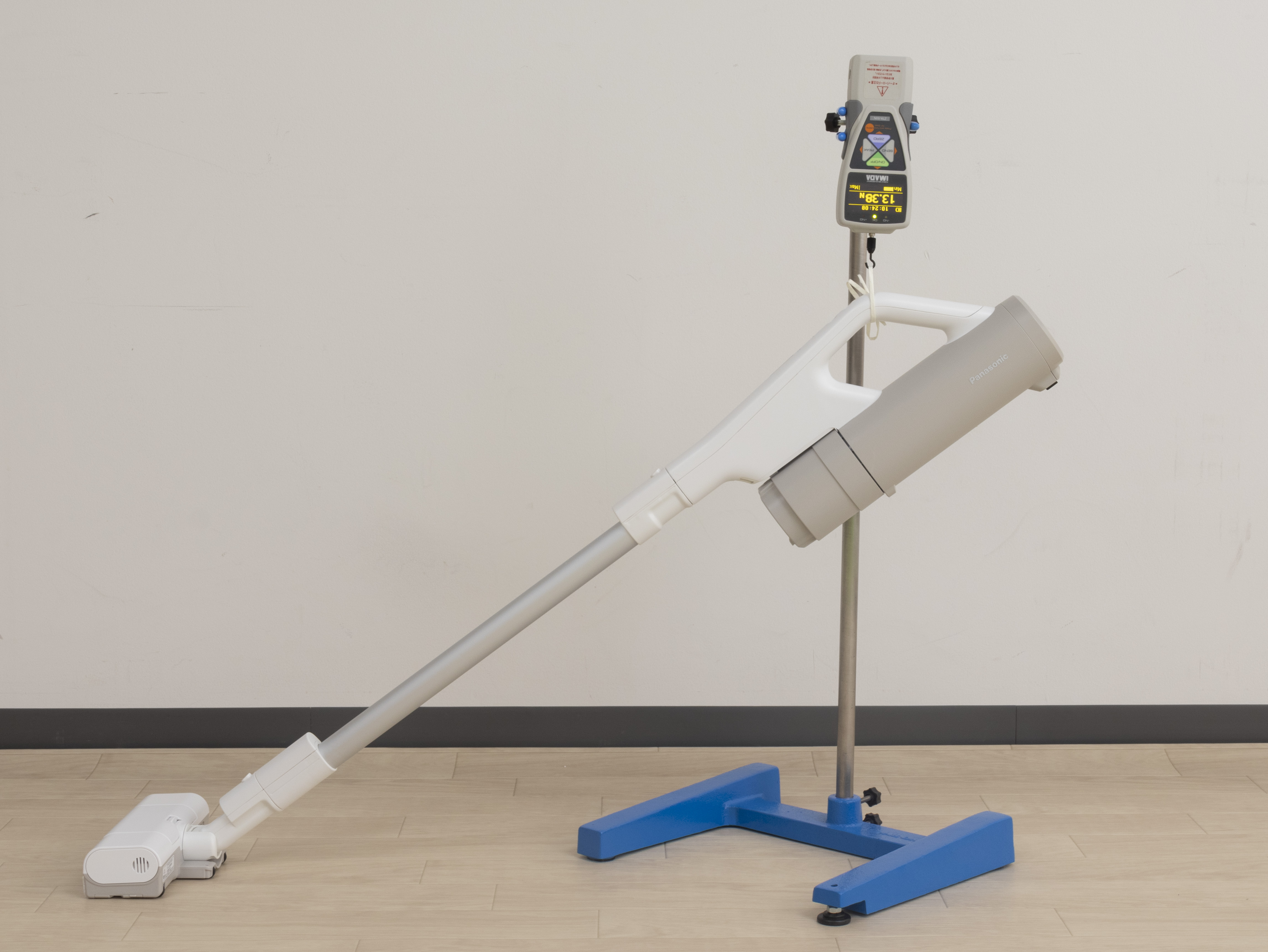 Panasonic MC-NS70F 2023年製 セパレート 掃除機 パナソニック セパレート型コードレススティック掃除機 MC-NS70F