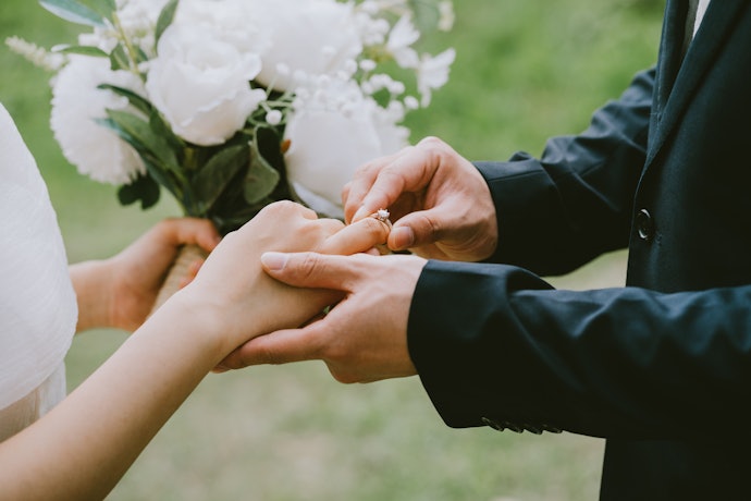 外国人との国際結婚を目指す婚活目的なら、結婚願望がわかるマッチングアプリがベター