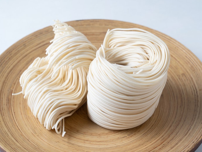 モチモチの食感を楽しみたいなら乾麺よりも「生麺」