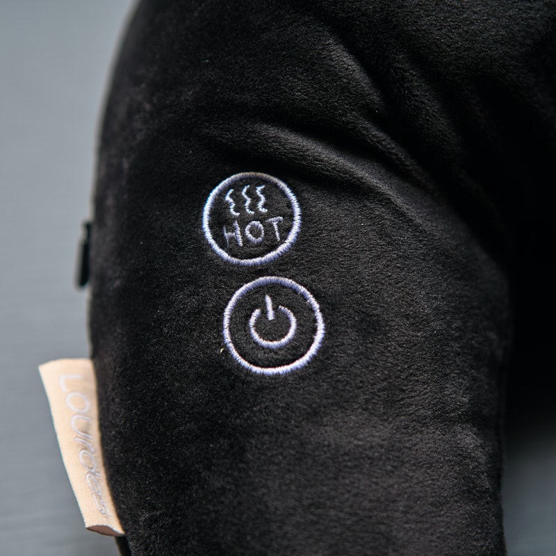 ルルド ホット ネックマッサージピロー プロ AX-HXL391をレビュー