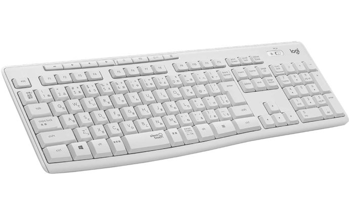 テンキーつきのキーボード。単4電池2個で使用できる