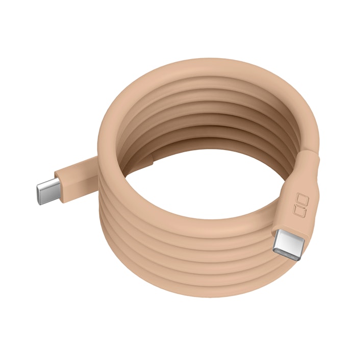 USB PD対応で、スマホからノートPCまで充電可能。カラーは全6色
