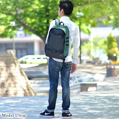 一番人気は黒。でも、豊富なカラーバリエーションにも注目!