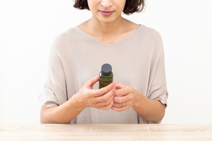 配合成分も確認。肌が敏感なら紫外線吸収剤フリーのものがおすすめ
