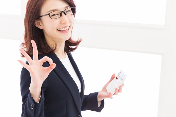 費用は総額で比較。講座独自の割引サービスにも注目しよう