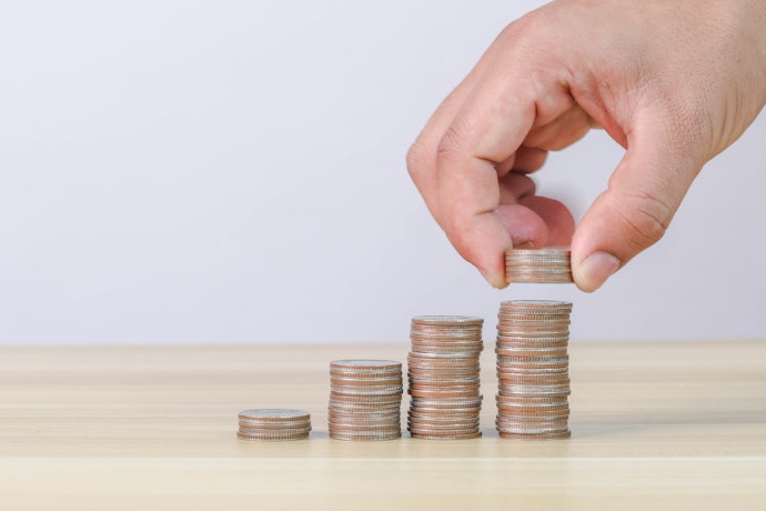 年会費は約4万円以上と高額。無理なく継続できる金額にしよう