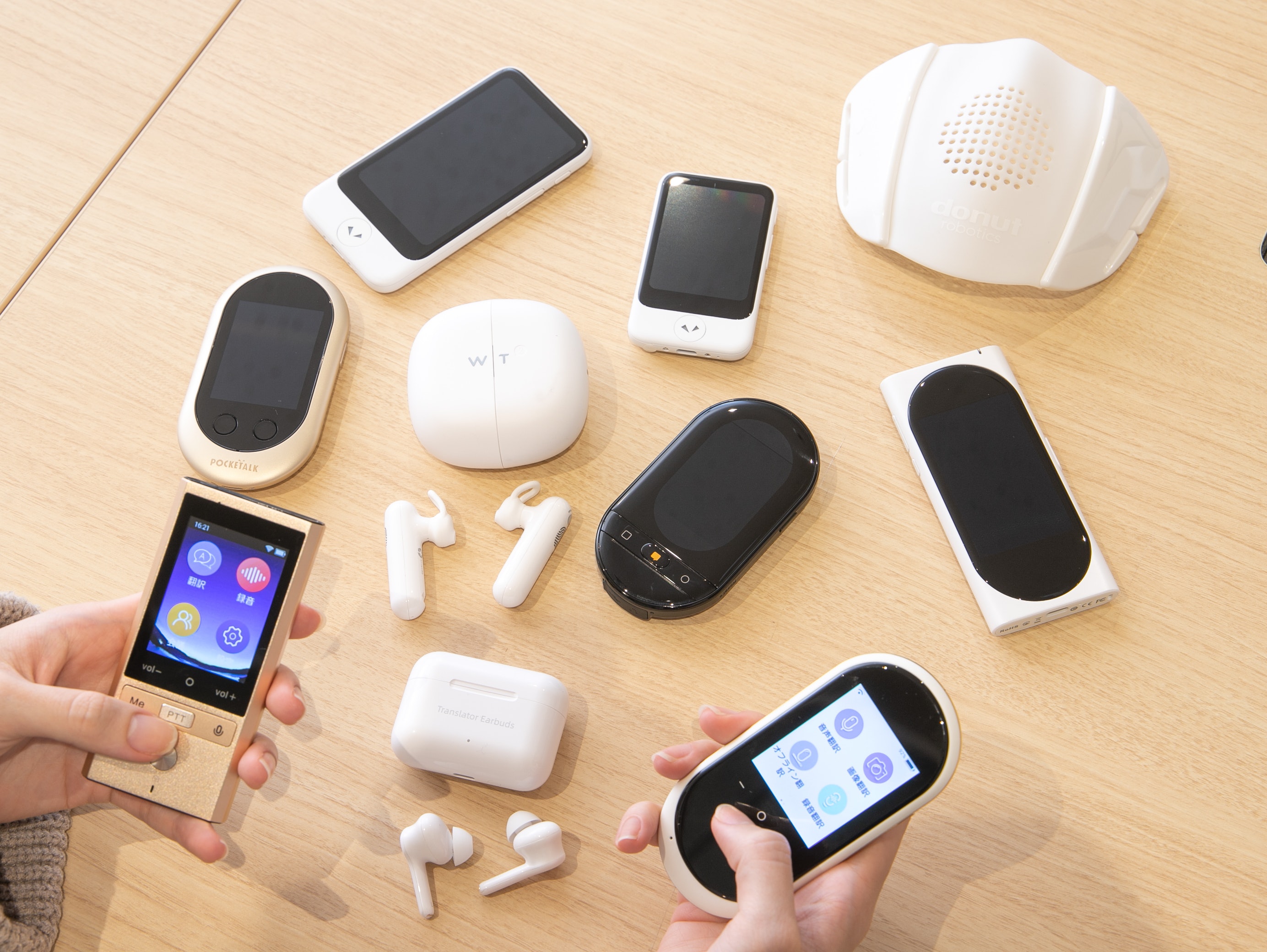 ポケトーク POCKETALK S Plusを検証レビュー！翻訳機の選び方も紹介