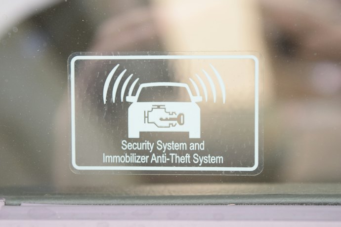 警告ステッカーもセットの商品がお得